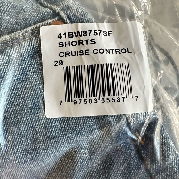 NWT BLANK NYC Women’s Cut Off Cruise Control Blue Jean Shorts - Size 29 - Picture 8 of 9